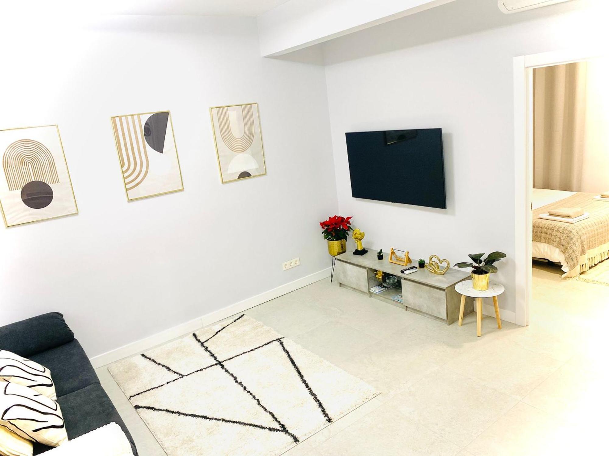 Centrico Estudio En Av Solidaridad Logroño
